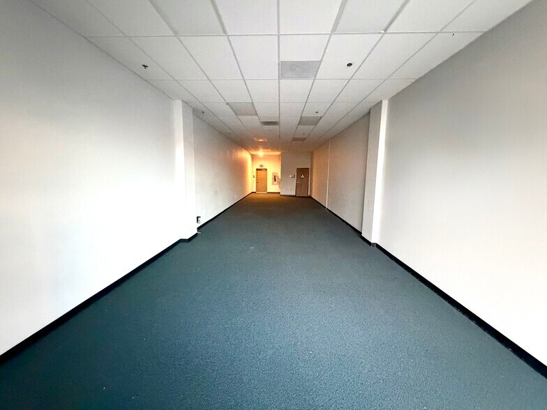 More Photos Of 909 S Central Ave, Compton Freestanding For Lease