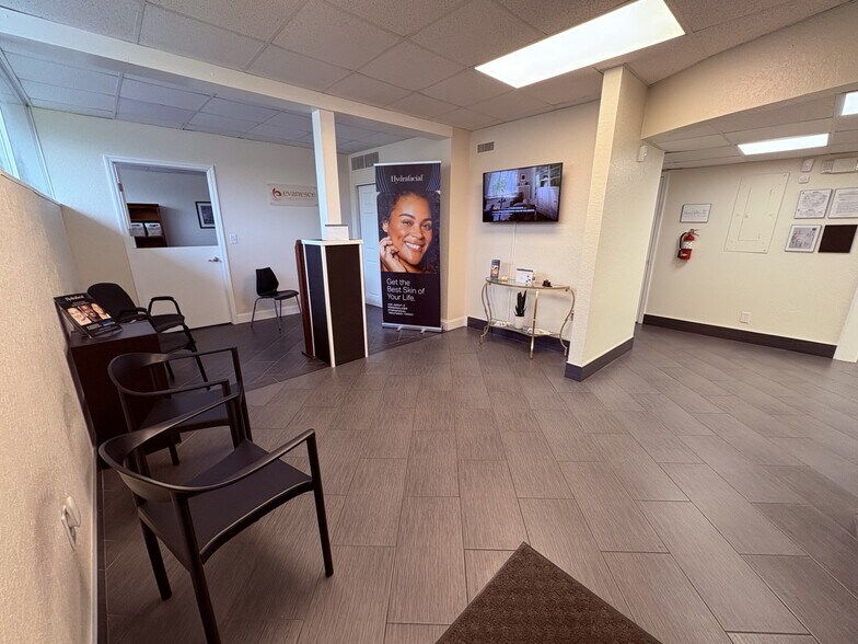 More Photos Of 1201 S Highland Ave, Clearwater Medical For Lease
