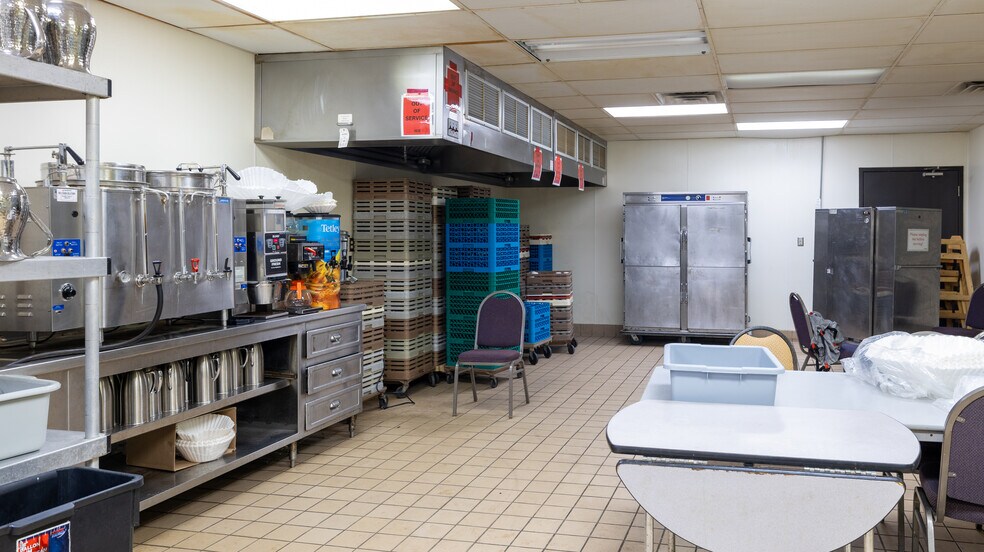 More Photos Of 300 2nd St S, La Crosse Office For Sale