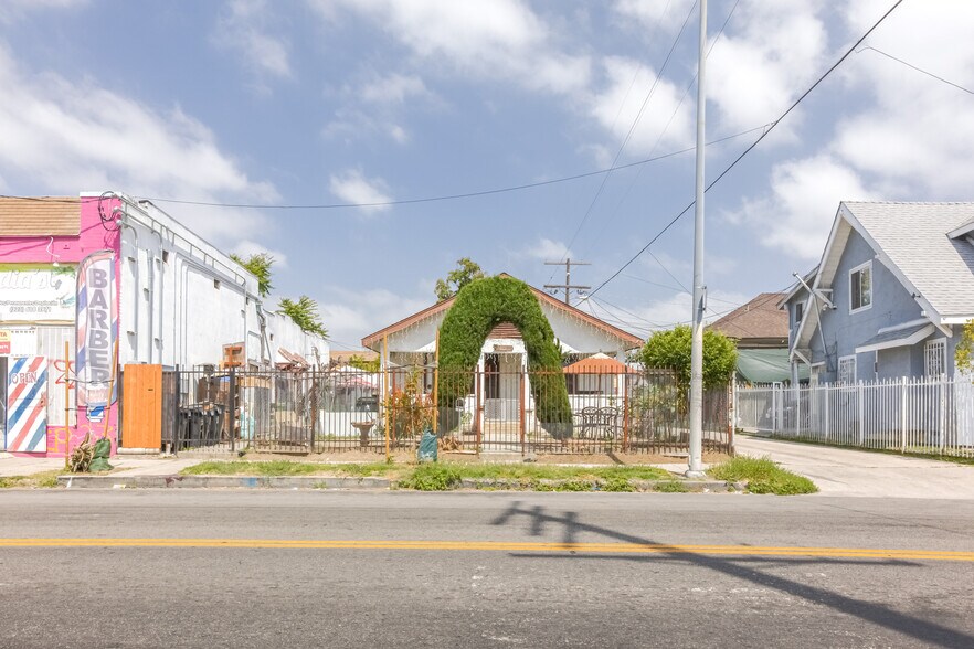 More Photos Of 1275 E 25th St, Los Angeles Apartments For Sale