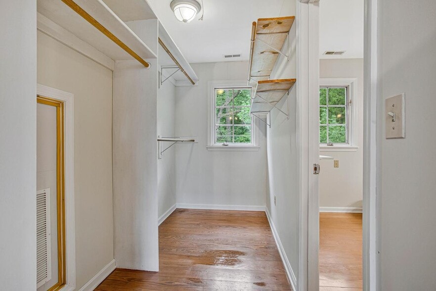 More Photos Of 6285 Shady Side Rd, Shady Side General Retail For Sale