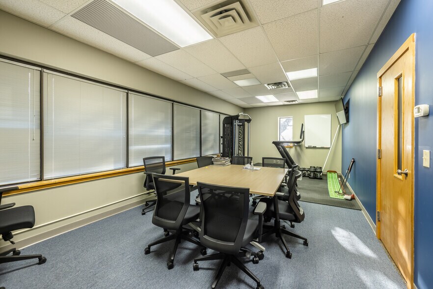 More Photos Of 1170 Pittsford-Victor Rd, Pittsford Office For Sale
