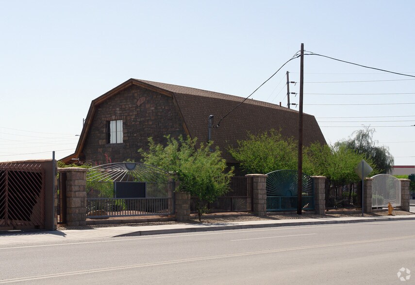 More Photos Of 2630 W Deer Valley Rd, Phoenix Storefront Retail Office For Sale