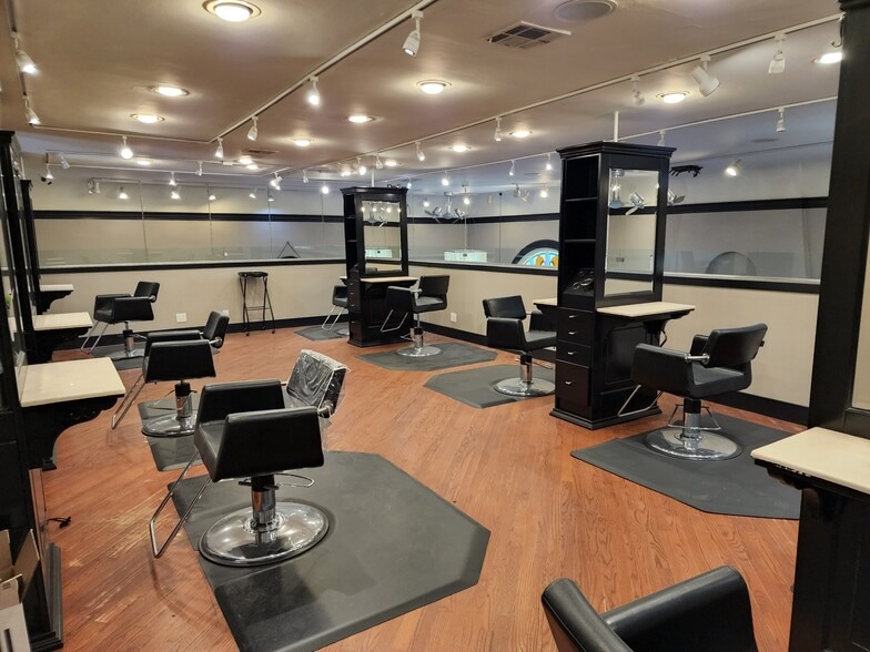 More Photos Of 272-274 E Campbell Ave, Campbell Freestanding For Lease
