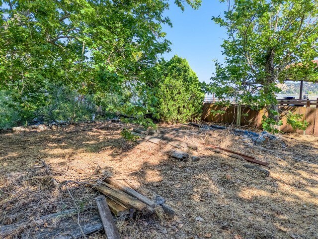 More Photos Of 14089 Lakeshore Dr, Clearlake Land For Sale