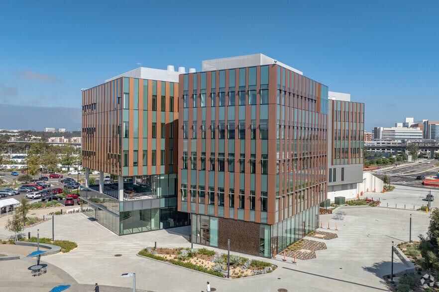 More Photos Of 9449 Campus Point Dr, La Jolla Research And Development For Lease