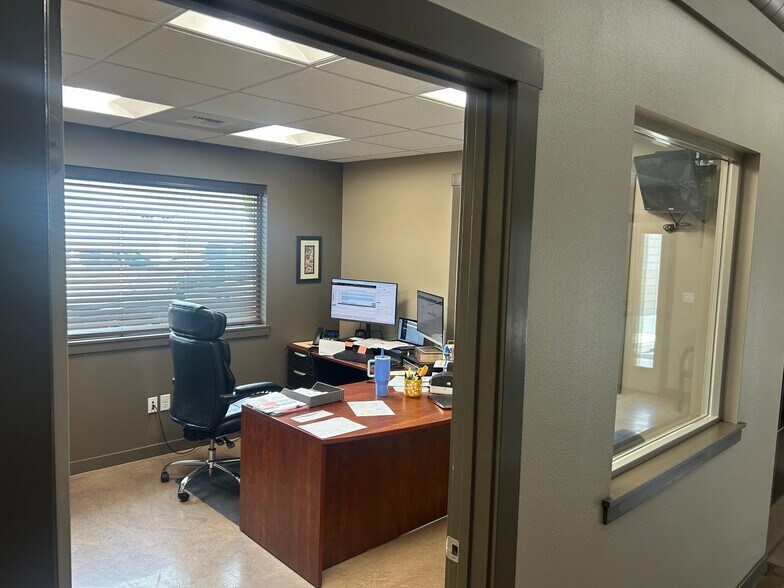 More Photos Of 1157 N Napa St, Spokane Office For Lease