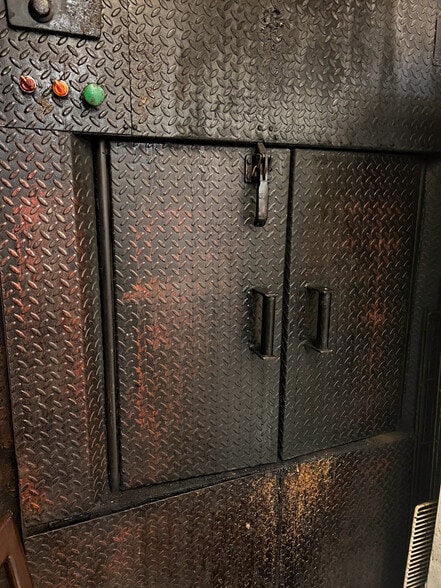 More Photos Of 705 E Moore Ave, Terrell Restaurant For Sale