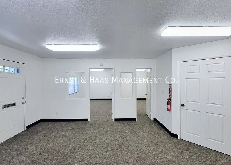 More Photos Of 5540 Atlantic Ave, Long Beach Office Residential For Lease