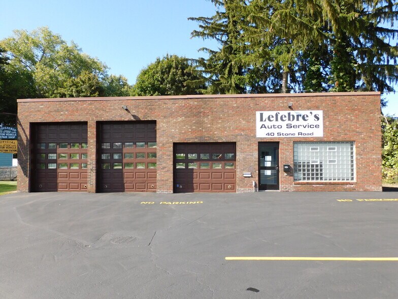 Primary Photo Of 40 Stone Rd, Greece Auto Repair For Sale
