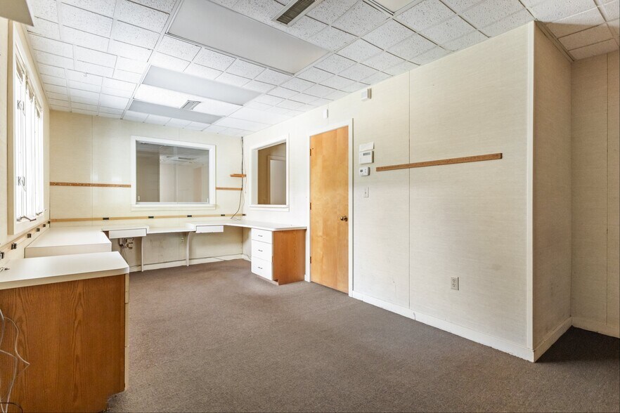 More Photos Of 2630 E Chestnut Ave, Vineland Medical For Sale