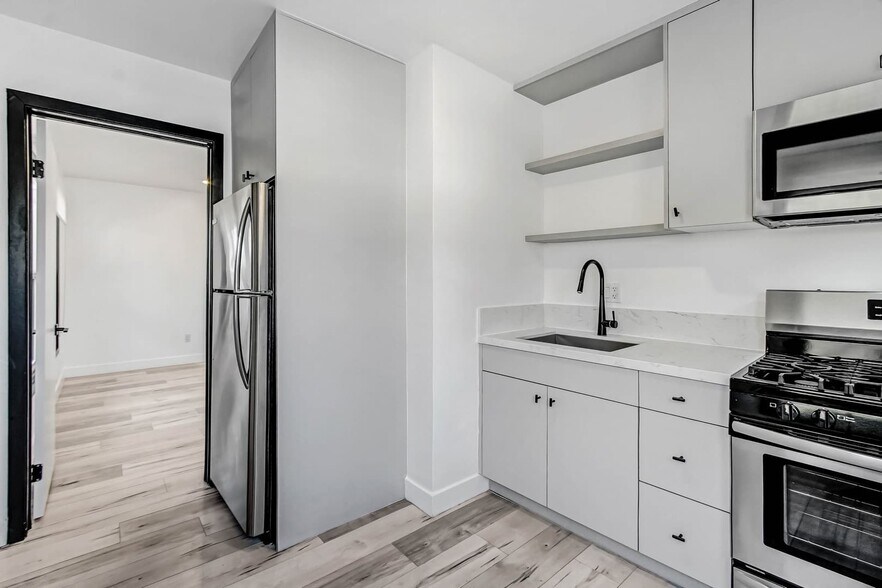 More Photos Of 262 N Los Robles Ave, Pasadena Apartments For Sale