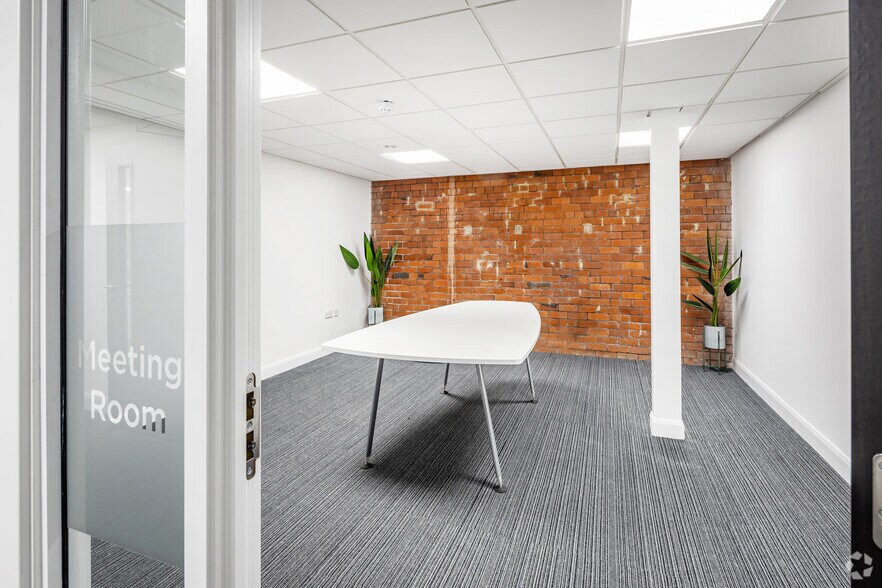 More Photos Of Cape St, Bradford Coworking Space