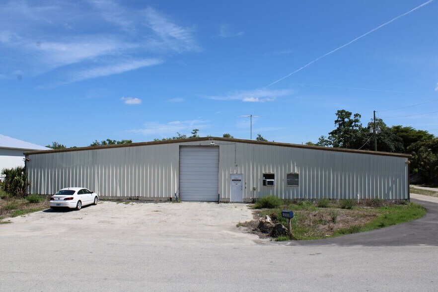 Primary Photo Of 10980 Enterprise Ave, Bonita Springs Warehouse For Lease