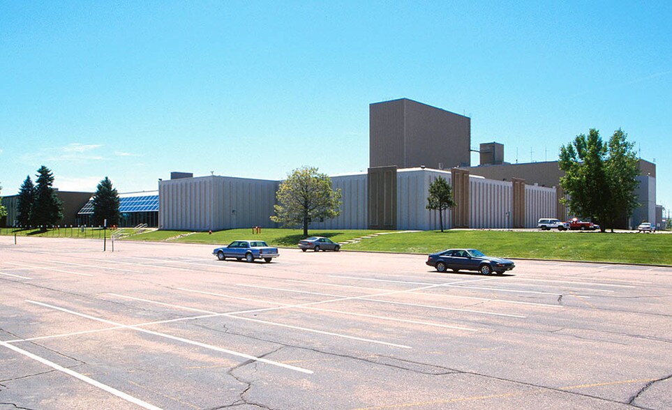 More Photos Of 700 W Mineral Ave, Littleton Office For Sale