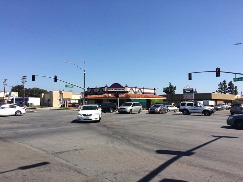 More Photos Of 1305-1307 Broadway, El Cajon Unknown For Lease