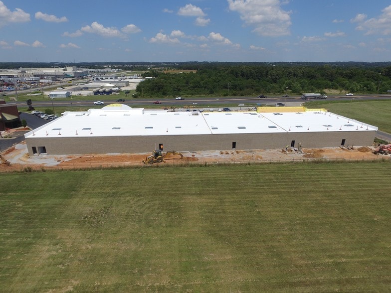 More Photos Of 903 E US Highway 60, Monett Storefront For Lease