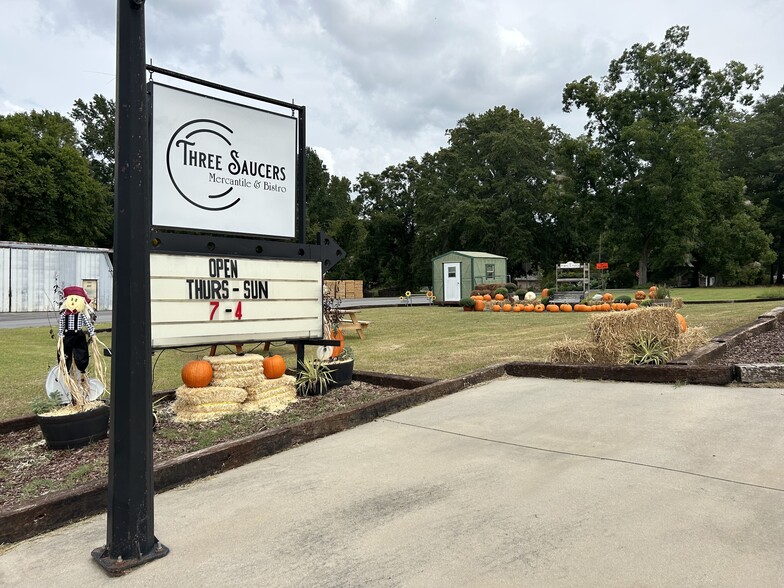 More Photos Of 8291 Savannah Hwy Hwy, Norway Restaurant For Sale