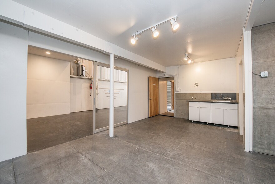 More Photos Of 577 Shotwell St, San Francisco General Retail For Sale