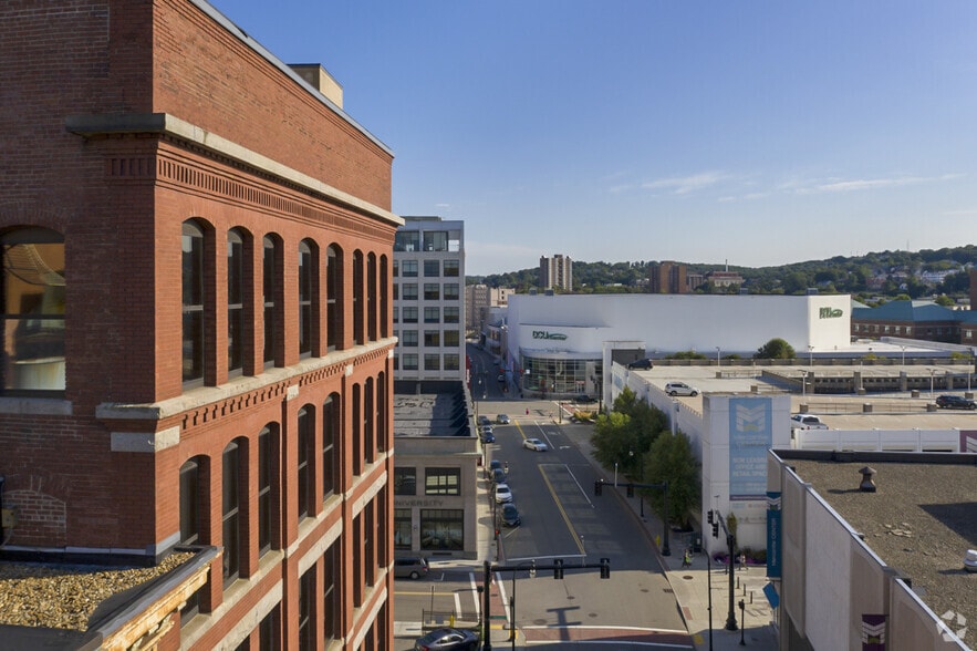 More Photos Of 250 Commercial St, Worcester Medical For Lease