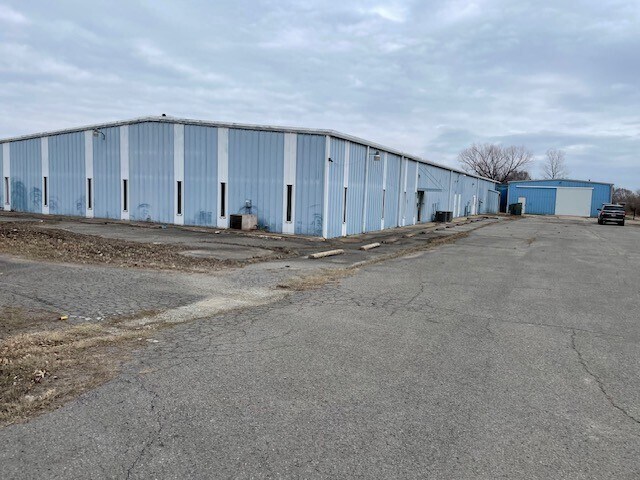 Primary Photo Of 2800 S 24th St W, Muskogee Manufacturing For Sale