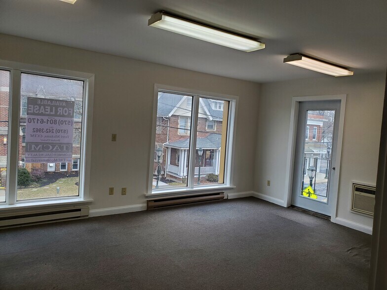More Photos Of 78 S Courtland St, East Stroudsburg Office For Lease