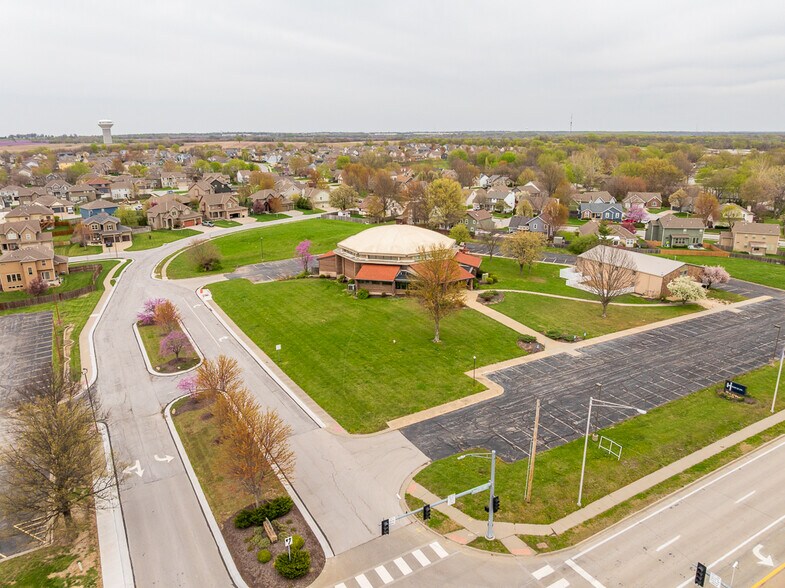 Primary Photo Of 800 SW 150 Hwy, Lee's Summit Office For Sale