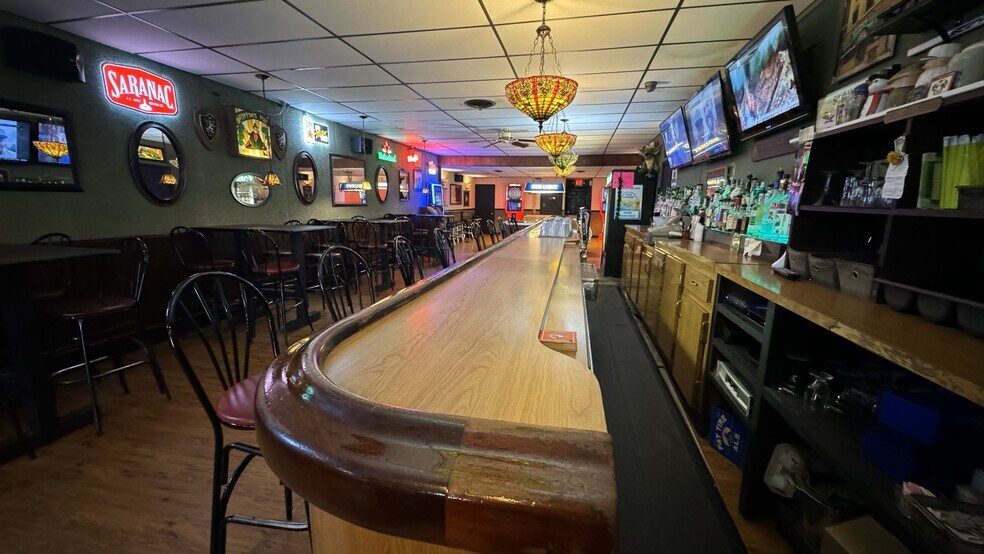 More Photos Of 226 Genesee St, Utica Bar For Sale