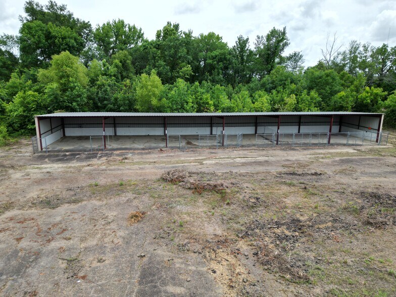 More Photos Of 5129 S McRaven Rd, Jackson Showroom For Sale