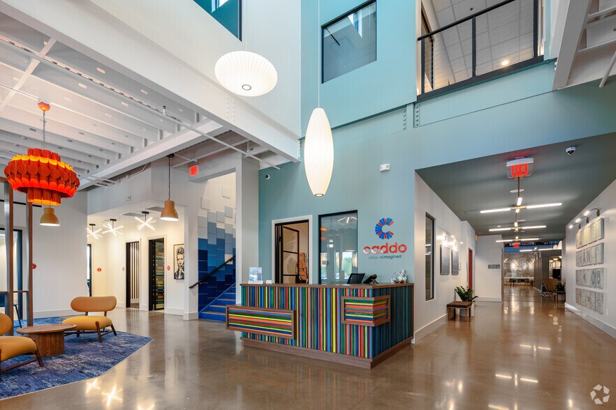 More Photos Of 4324 Mapleshade Ln, Plano Office For Lease