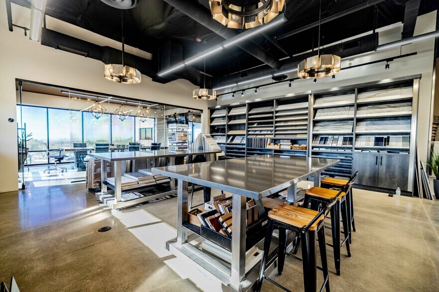 More Photos Of 10045 E Dynamite Blvd, Scottsdale Office For Sale