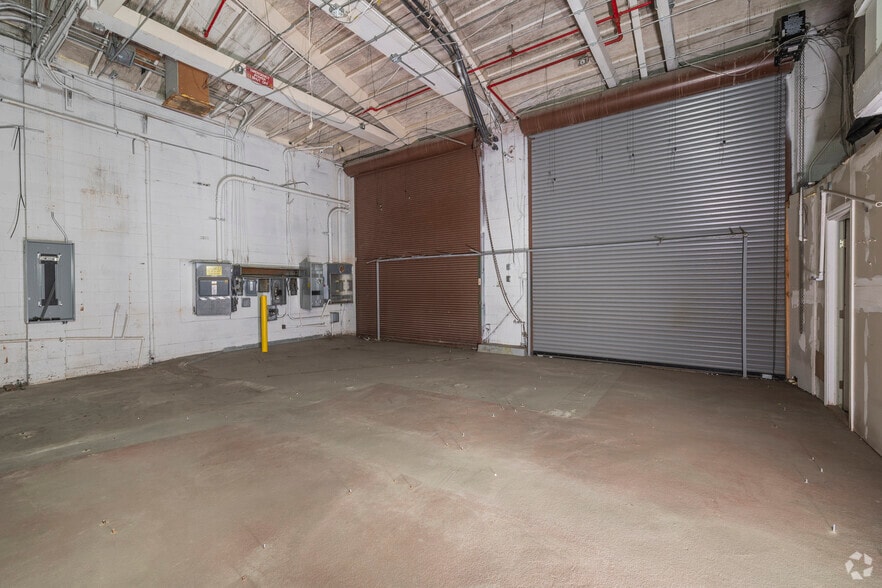 More Photos Of 962-972 87th Ave, Oakland Manufacturing For Lease