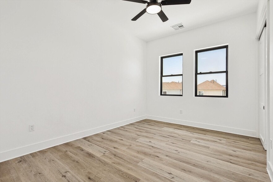 More Photos Of 767 W Main St, Coppell Storefront Retail Office For Sale