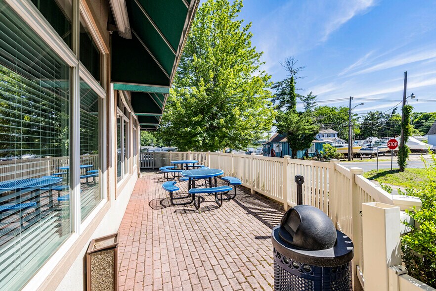 More Photos Of 807 Mantoloking Rd, Brick Office For Sale