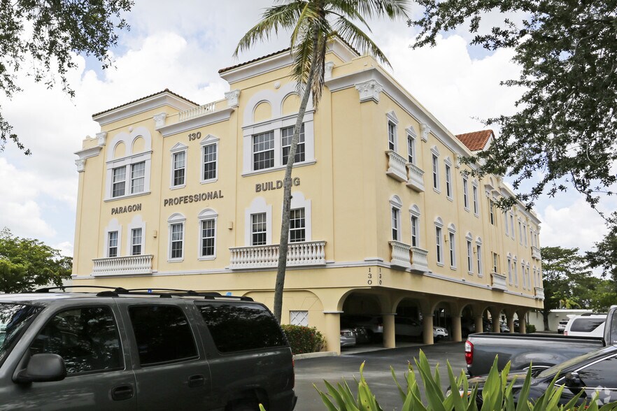 Primary Photo Of 130 9th St N, Naples Medical For Lease