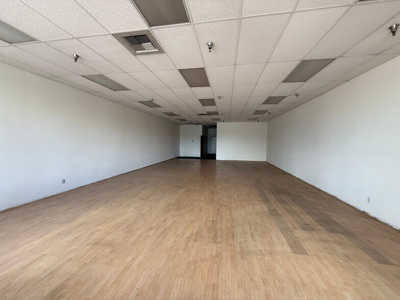 More Photos Of 1720-1868 E Charleston Blvd, Las Vegas Unknown For Lease