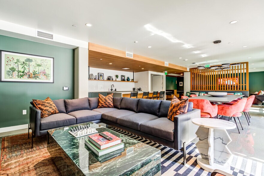 More Photos Of 1100 Webster St, Oakland Apartments For Lease