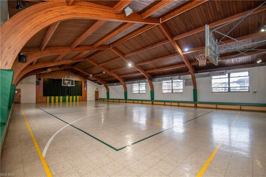 More Photos Of 335 W 5th St, East Liverpool Religious Facility For Sale