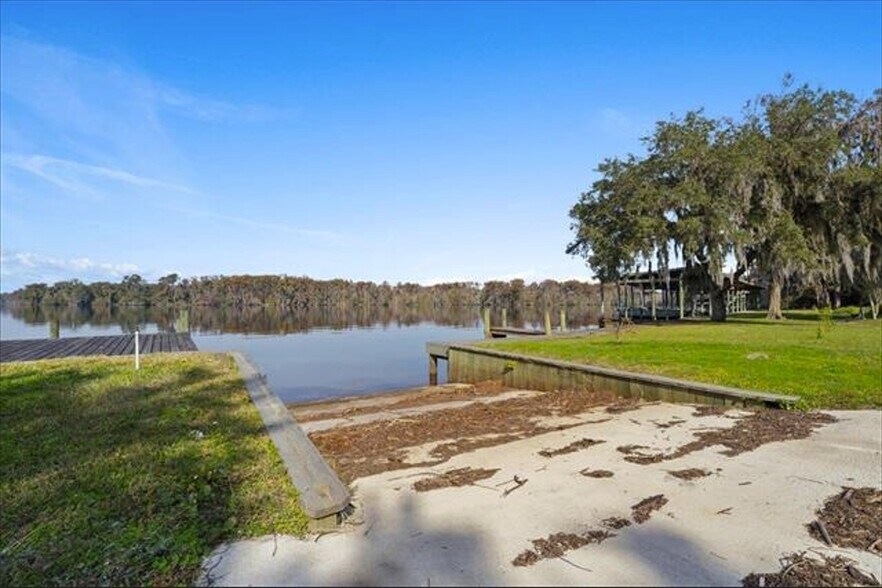 More Photos Of 13555 County Road 13 N, Saint Augustine Specialty For Sale