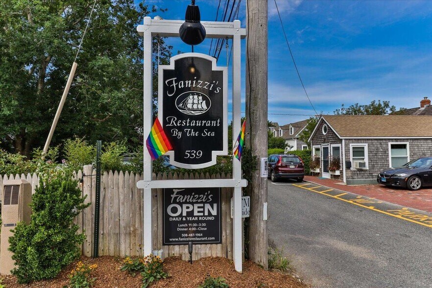 More Photos Of 539 Commercial St, Provincetown Storefront Retail Residential For Sale