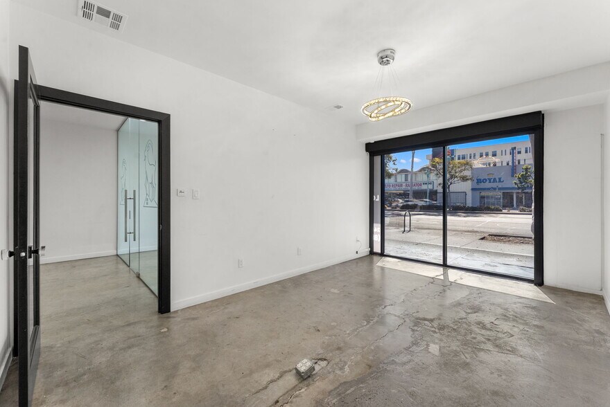 More Photos Of 3030 El Cajon Blvd, San Diego Storefront For Lease