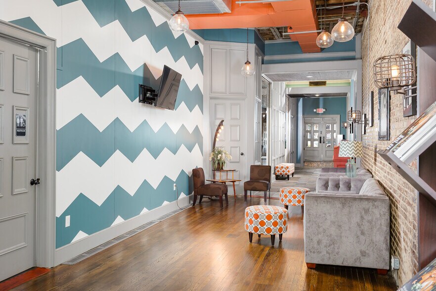 More Photos Of 109 N Court St, Florence Office For Sale