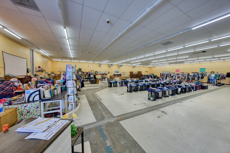 More Photos Of 13247 Jones St, Trona Freestanding For Sale