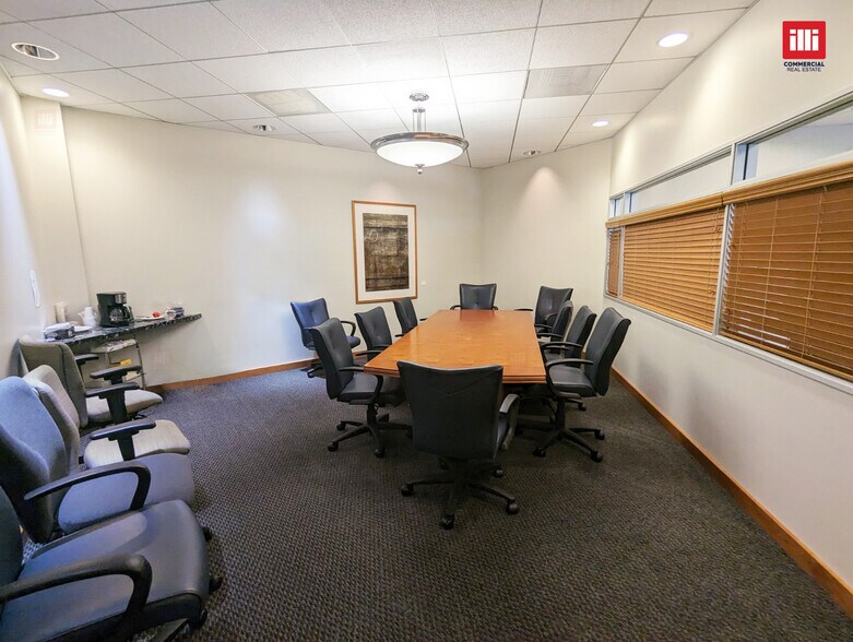 More Photos Of 6537 Topanga Canyon Blvd, Woodland Hills Bank For Lease