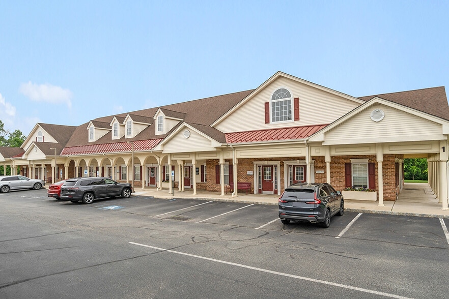 More Photos Of 390 Amwell Rd, Hillsborough Medical For Lease