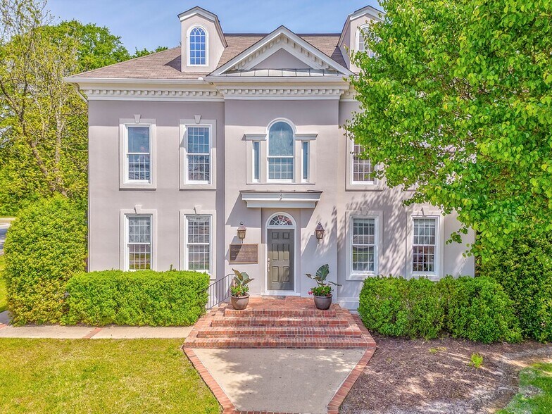 More Photos Of 417 Court St, Calhoun Office For Sale