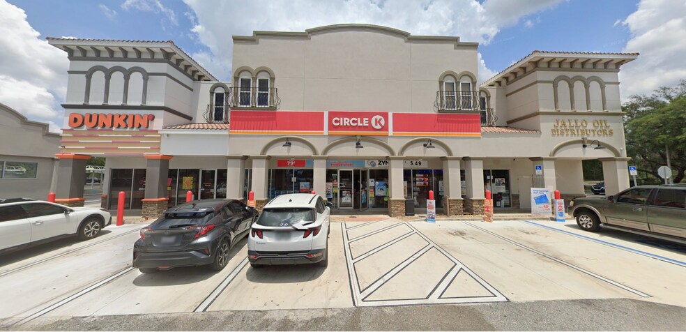 Primary Photo Of 16055 State Road 52, Land O' Lakes Service Station For Lease