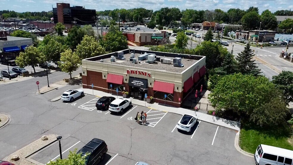 More Photos Of 5101 Vernon Ave, Edina Unknown For Lease