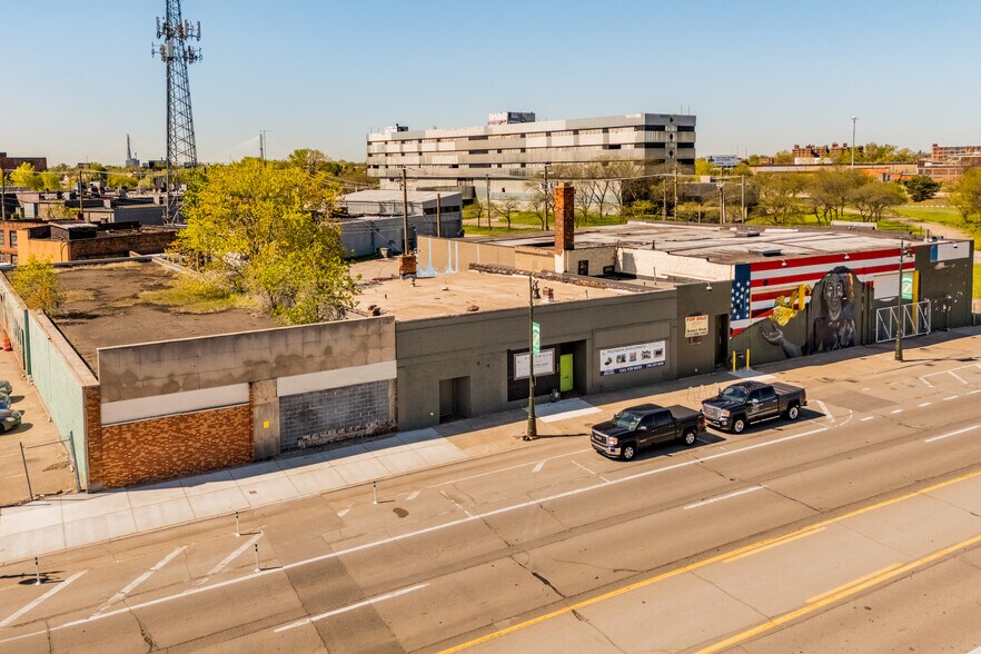 More Photos Of 2647-2661 Michigan Ave, Detroit Storefront For Sale