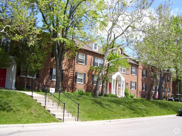 More Photos Of 1315 Westview Ave, East Lansing Apartments For Sale